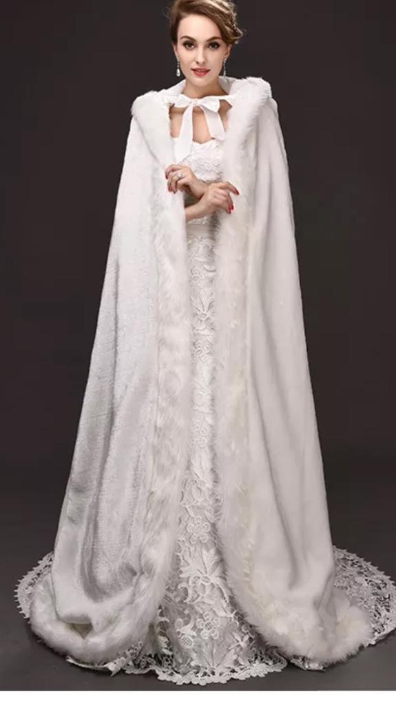 Winter Wedding Dresses with Fur